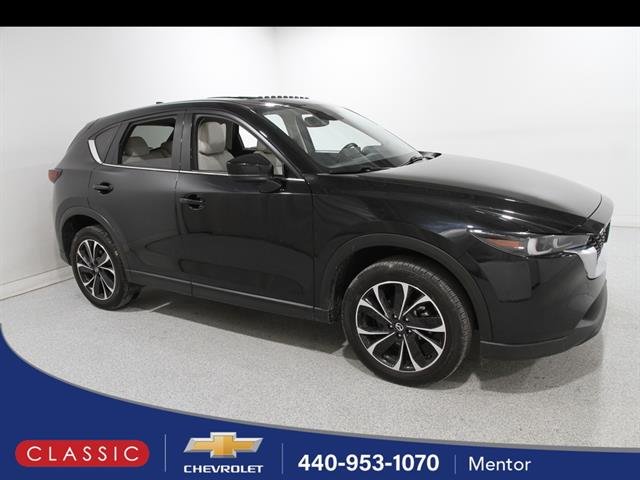 2023 Mazda CX-5 S Premium package