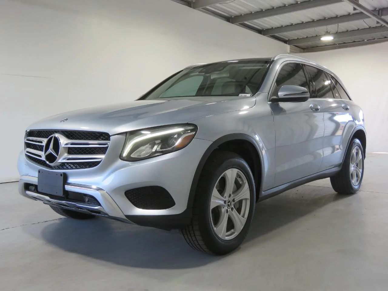 2018 Mercedes-Benz GLC GLC300's photo