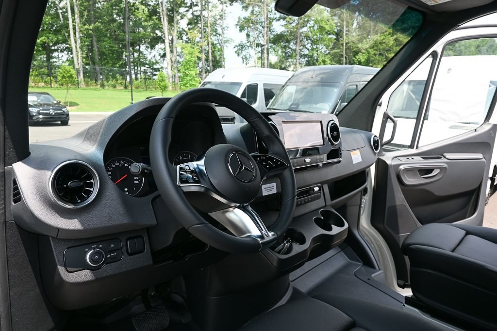 2025 Mercedes-Benz Sprinter Cargo Van Base - Photo 15