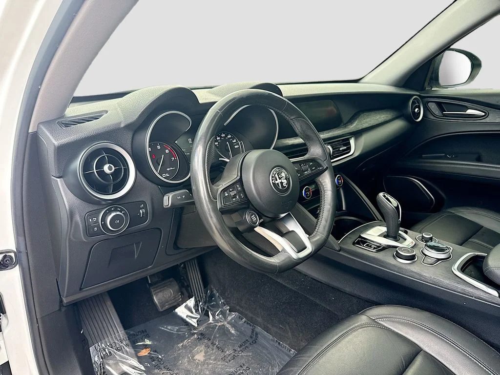 Used 2021 White Alfa Romeo Sprint image 9