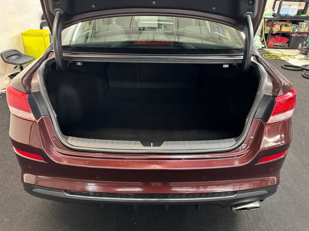 Used 2020 Purple Kia LX image 6