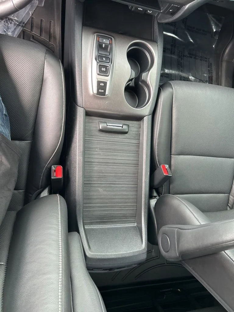 Used 2023  Honda RTL image 12