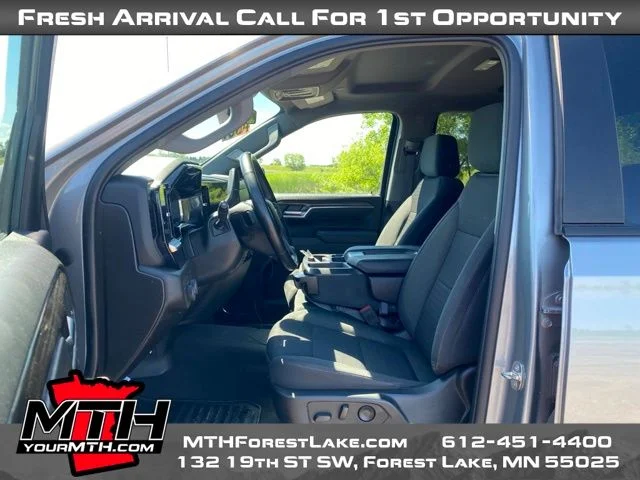 Used 2023 Gray Chevrolet LT image 9