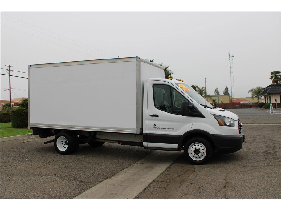 2018 Ford Transit Chassis Cab Base