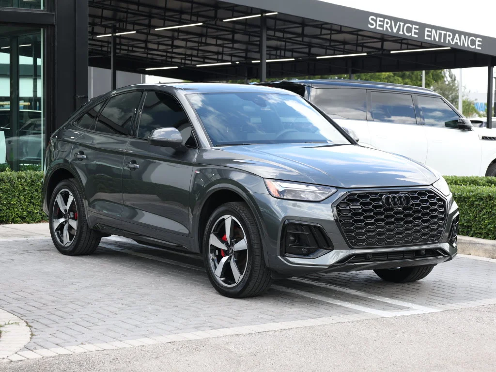 Used 2024  Audi 45 S line Premium Plus image 2