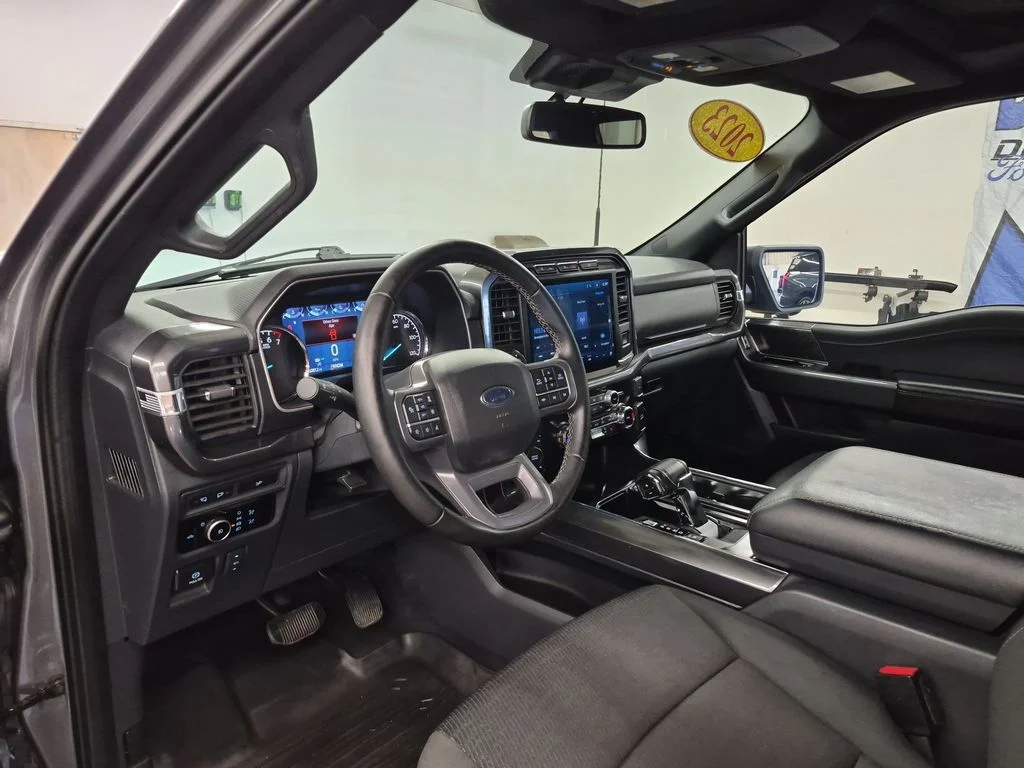 Certified Used 2023 Gray Metallic Ford XLT image 16