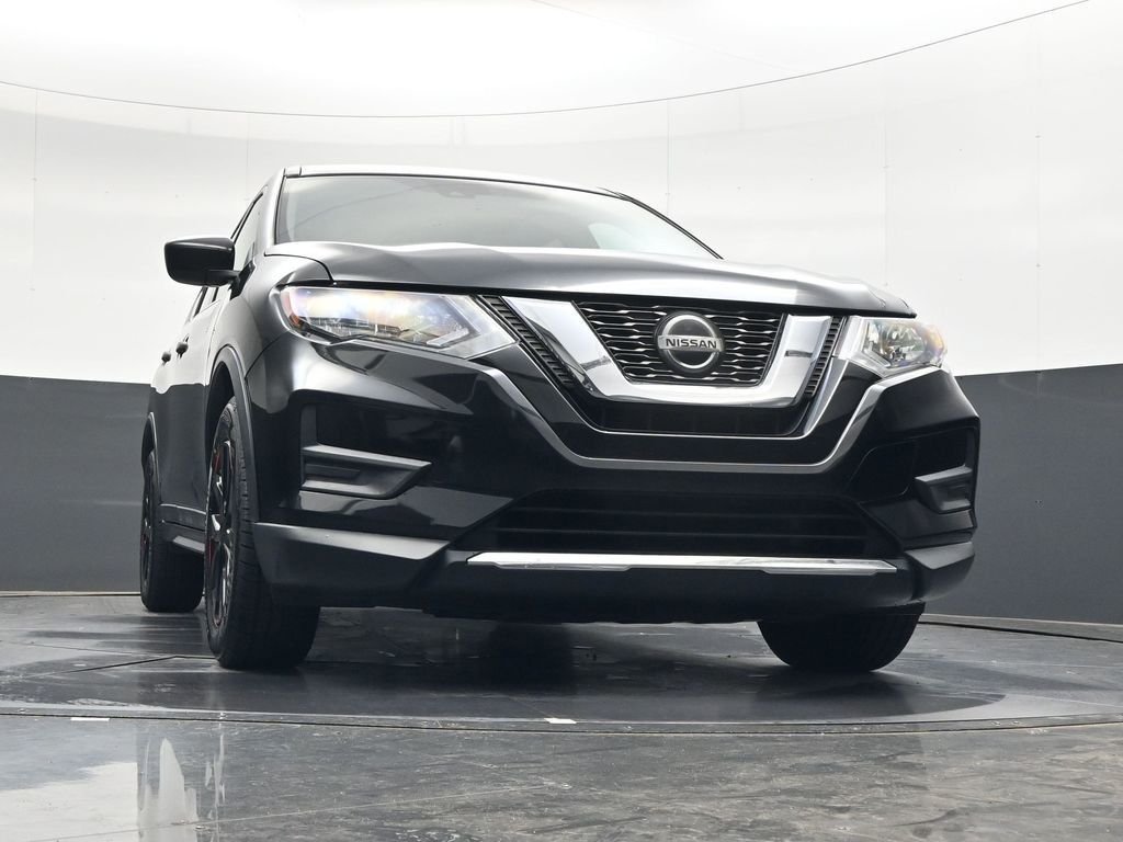 Used 2020 Black Nissan S image 48