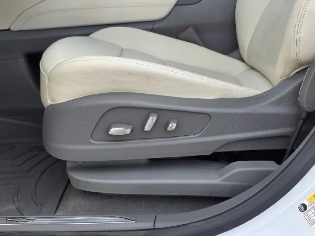 Used 2024 Crystal White Tri-Coat Cadillac Premium Luxury image 16
