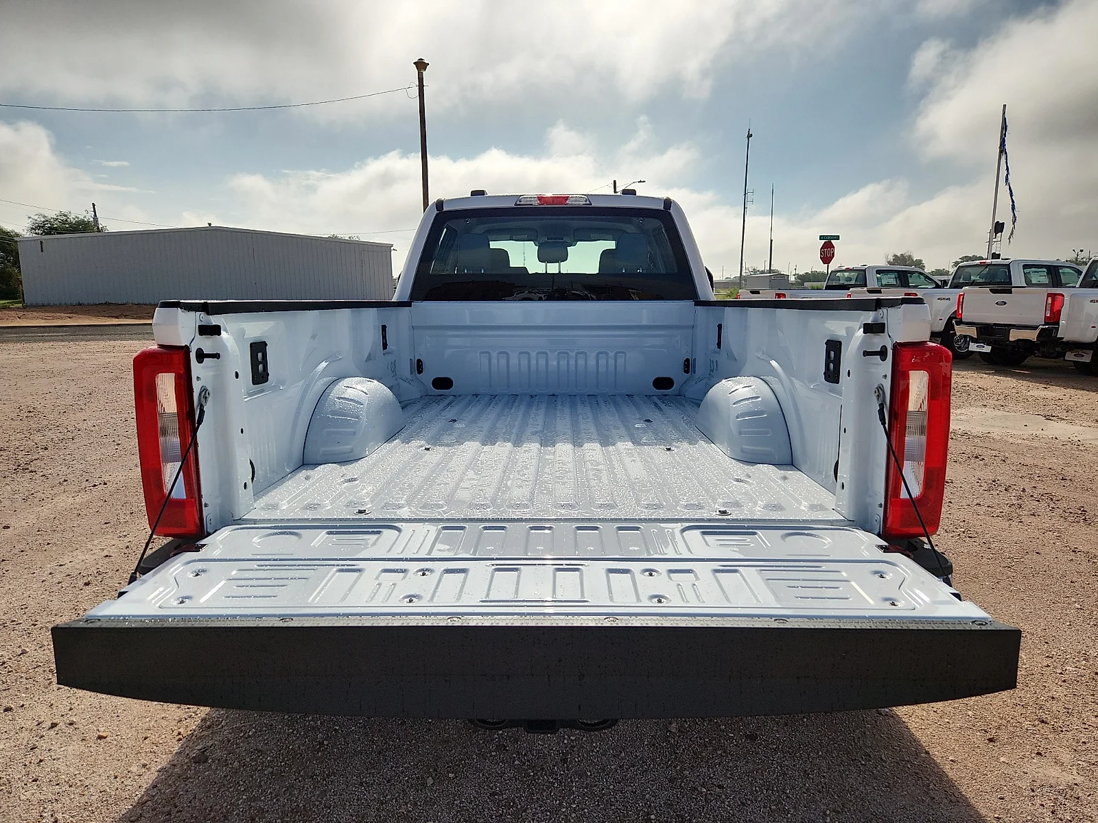 New 2026 Oxford White Ford XL image 12