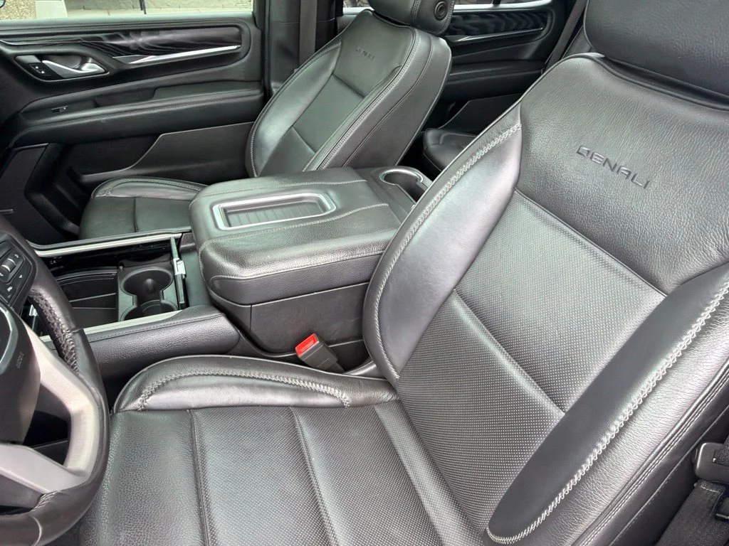Used 2022 Midnight Blue Metallic GMC Denali image 10