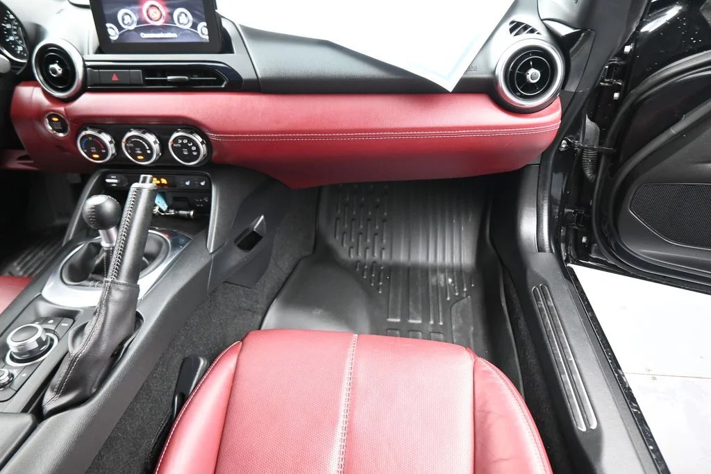 Used 2020 Black Mazda Grand Touring image 43