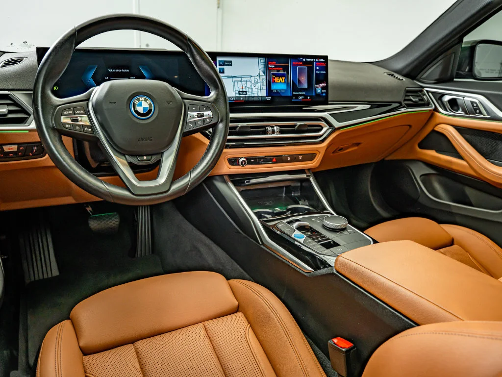 Used 2023 San Remo Green Metallic BMW eDrive35 image 30