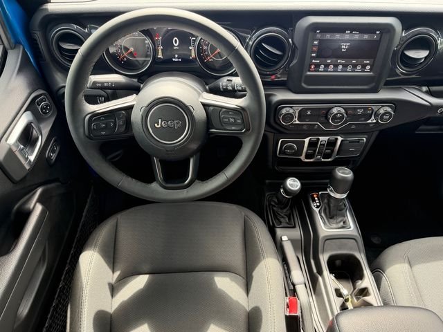 Used 2023 Blue Jeep Sport image 15