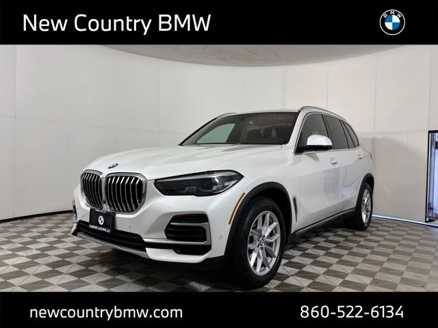 Used 2023 Mineral White Metallic BMW xDrive40i image 3