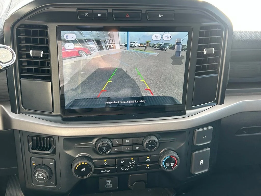 Used 2024 Blue Ford XL image 16