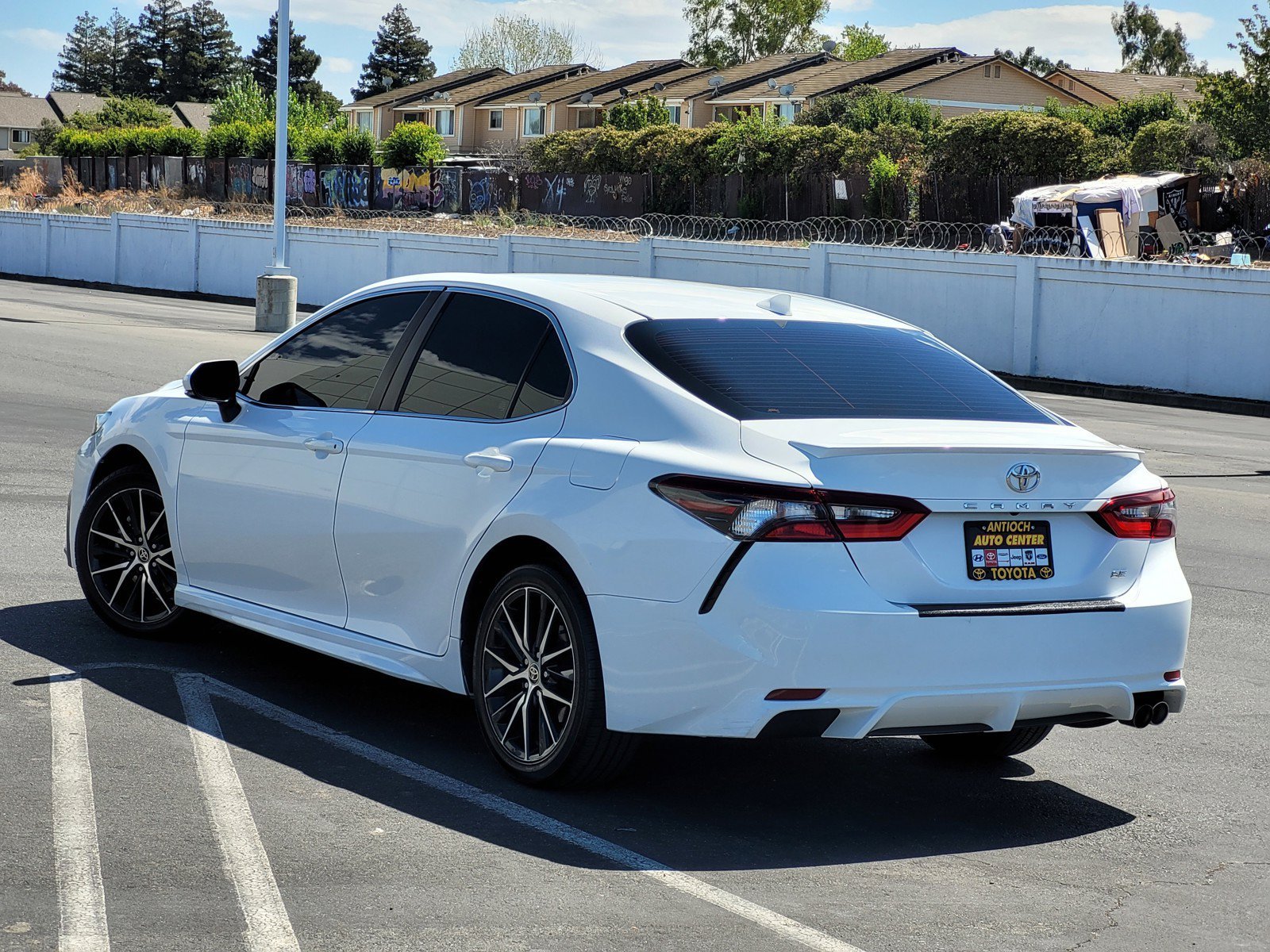Used 2022  Toyota  image 6
