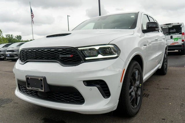 New 2026 White Knuckle Clear-Coat Exterior Paint Dodge GT Plus HEMI V8 image 2