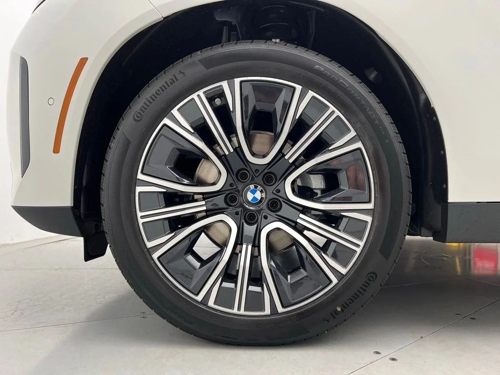 New 2026 Alpine White BMW 30 xDrive image 21