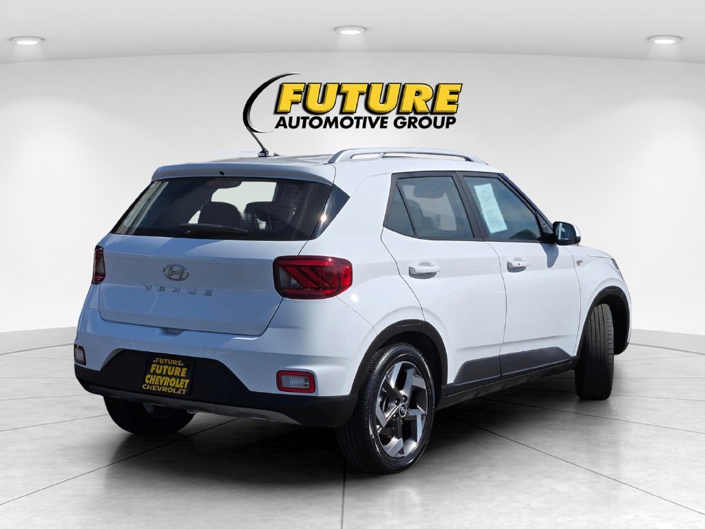Certified Used 2025 White Hyundai SEL image 4