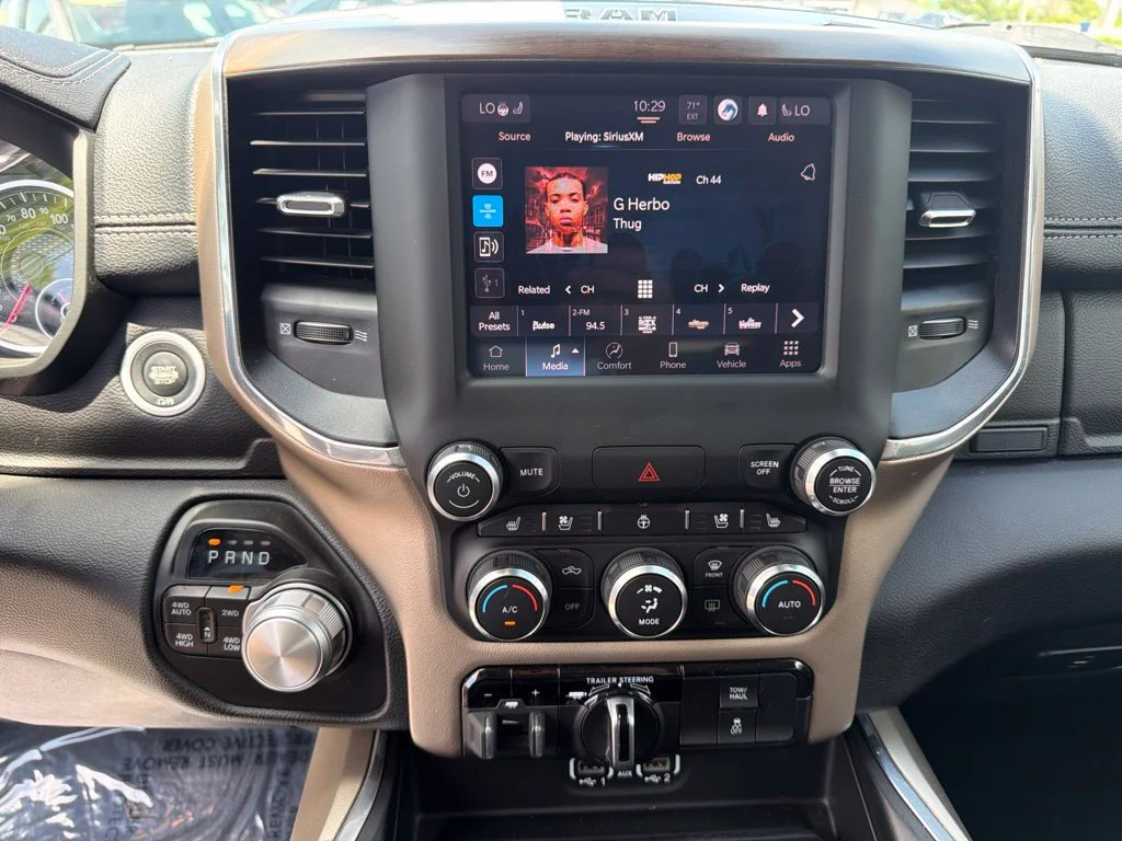 Used 2022 White Ram Laramie image 21
