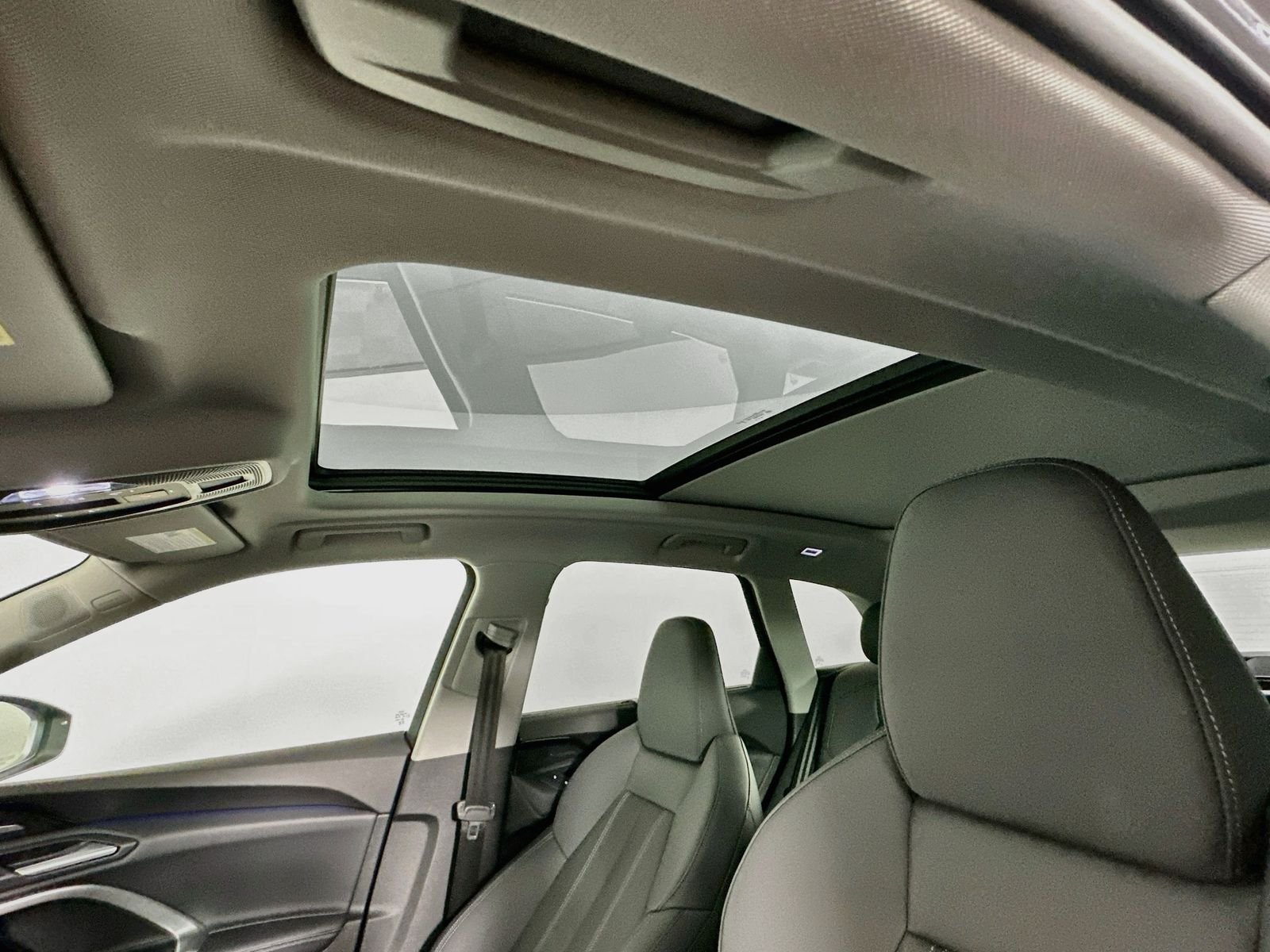 Used 2025 Gray Metallic Audi 2.0T Premium Plus Adaptive Cruise Vented Seats image 19