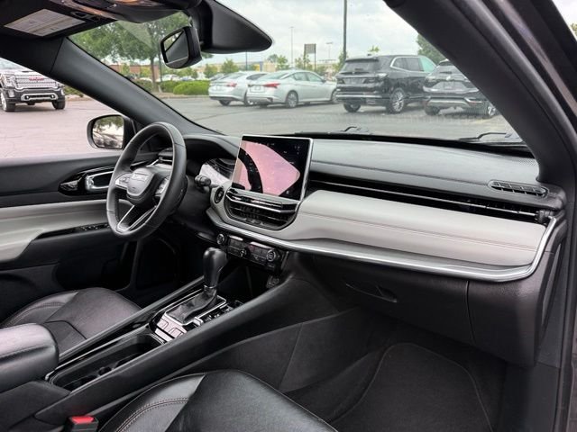 Used 2023 Gray Jeep Limited image 21
