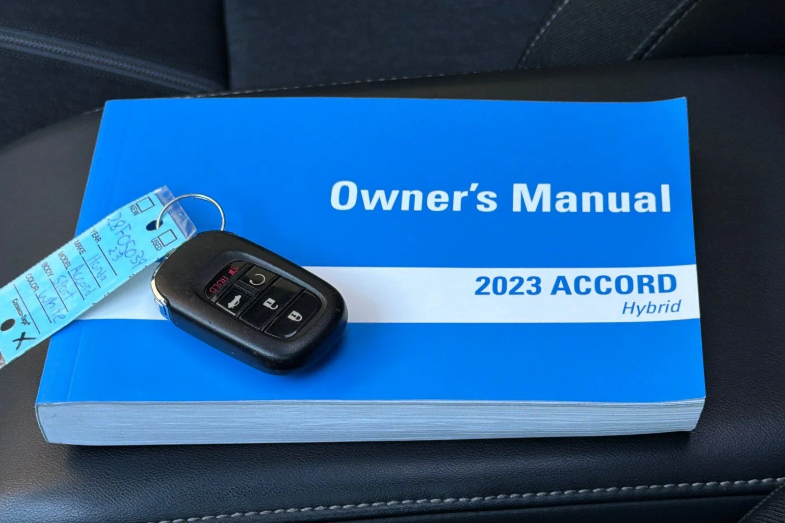 Used 2023 Platinum White Pearl Honda Sport image 4