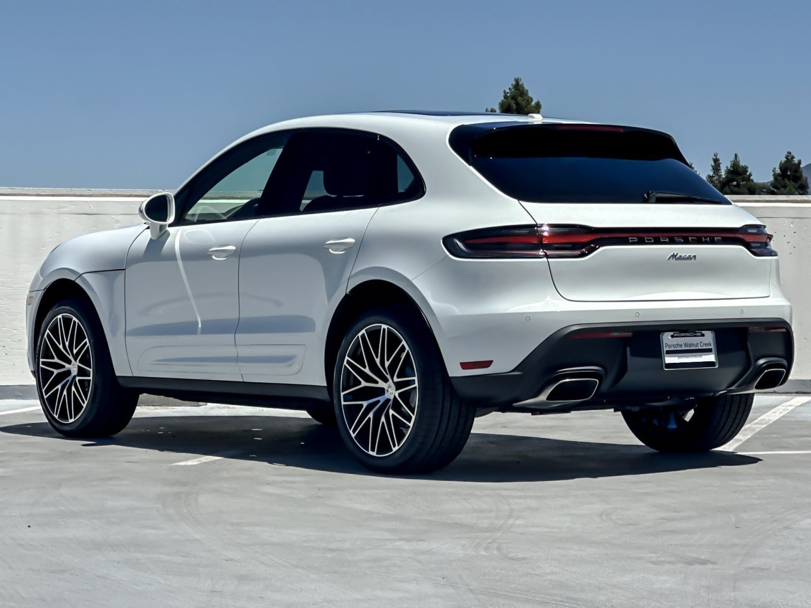 New 2026 White Porsche Macan (AWD) image 3