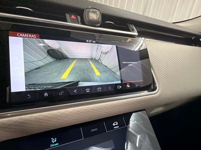 Used 2019 Fuji White Land Rover S image 24
