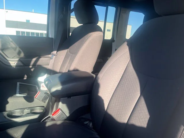 Used 2018 White Jeep Unlimited Sport image 12