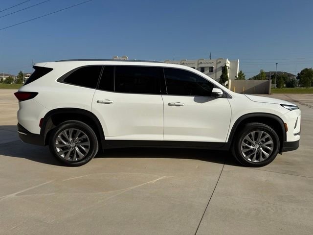 Used 2025 White Buick Preferred image 4