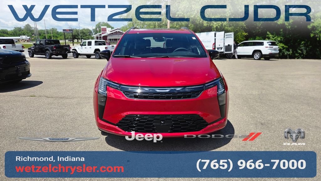 New 2027 Red Hot Pearl-Coat Exterior Paint Chrysler Limited image 2