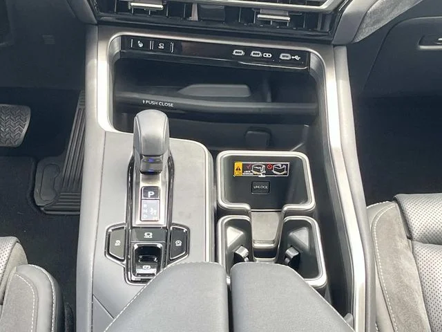 Used 2024 Silver Lexus 350 Luxury image 17