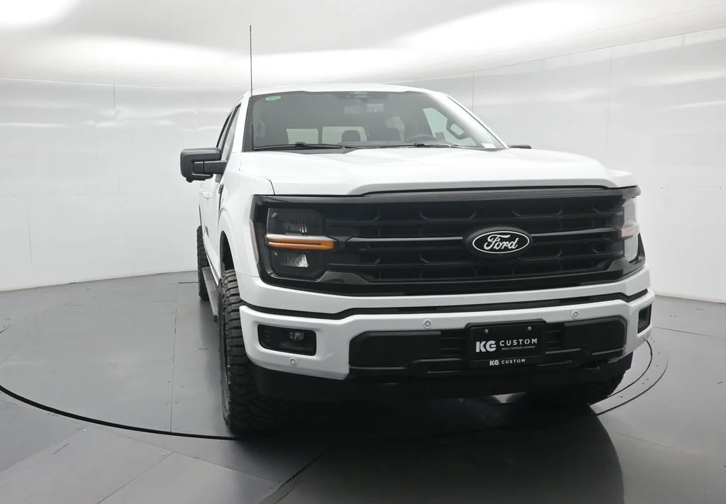 New 2026 Oxford White Ford XLT image 53