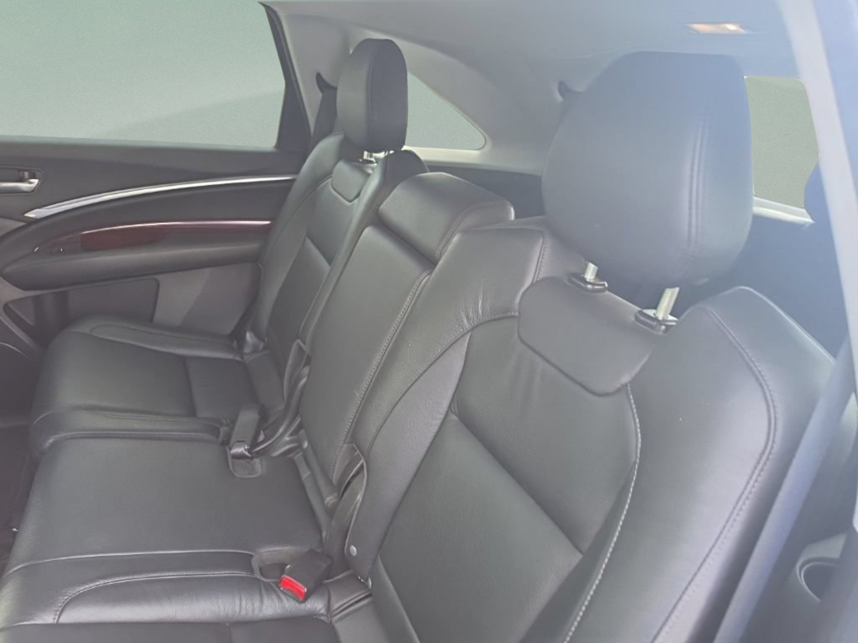 Used 2014 Silver Acura FWD image 27