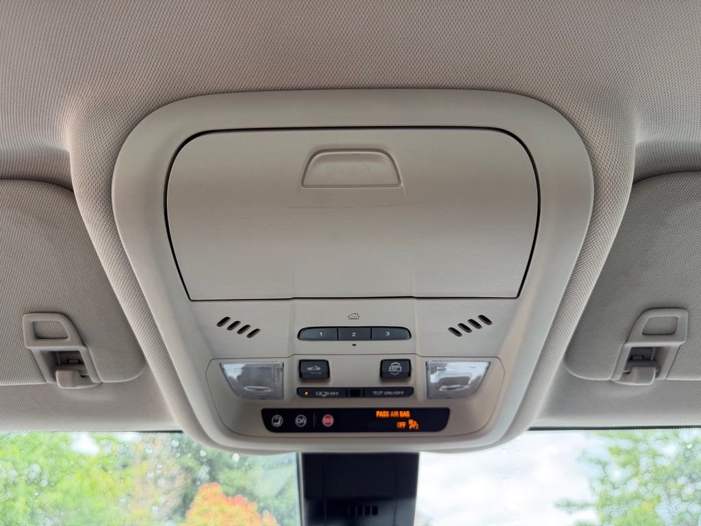 Used 2022 Ebony Twilight Metallic GMC Denali image 28