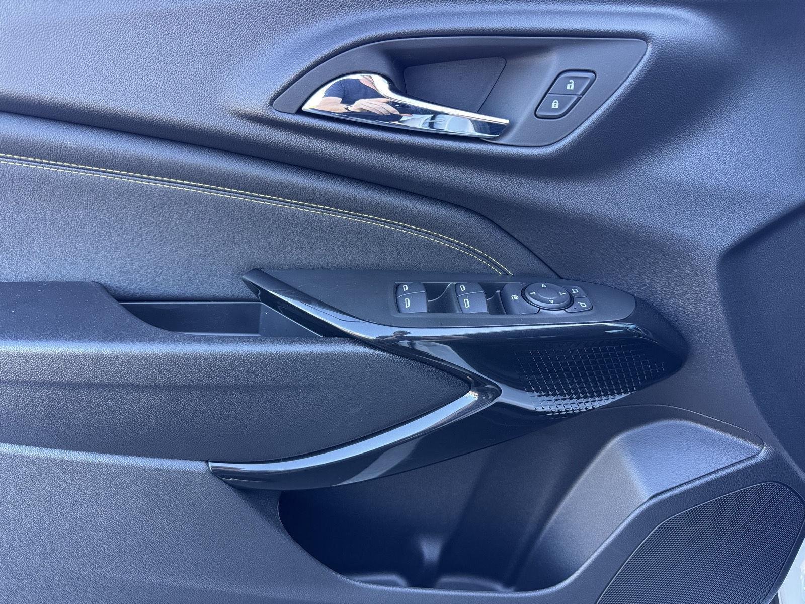 2026 Chevrolet Trax LT - Photo 10
