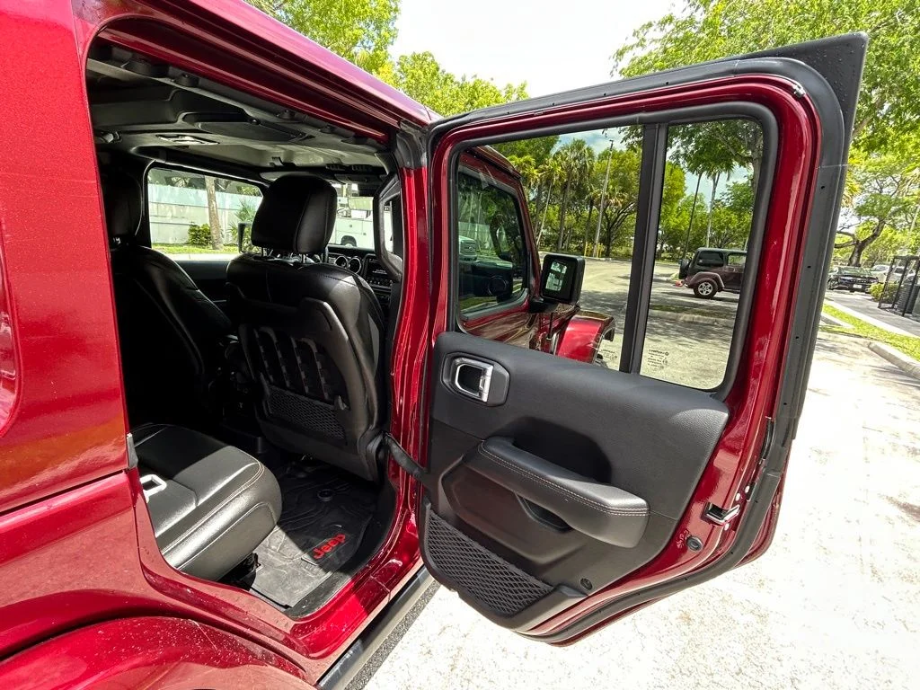 Used 2022 Red Jeep Unlimited Rubicon 392 image 41