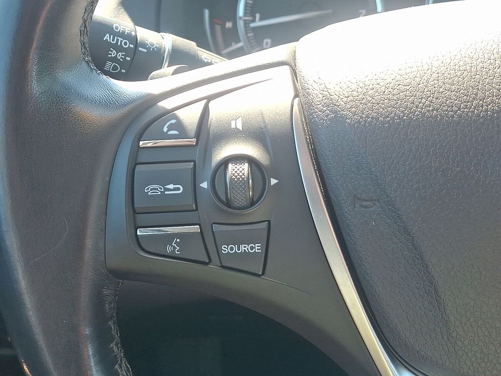 Used 2018 Bellanova White Pearl Acura 2.4L image 23