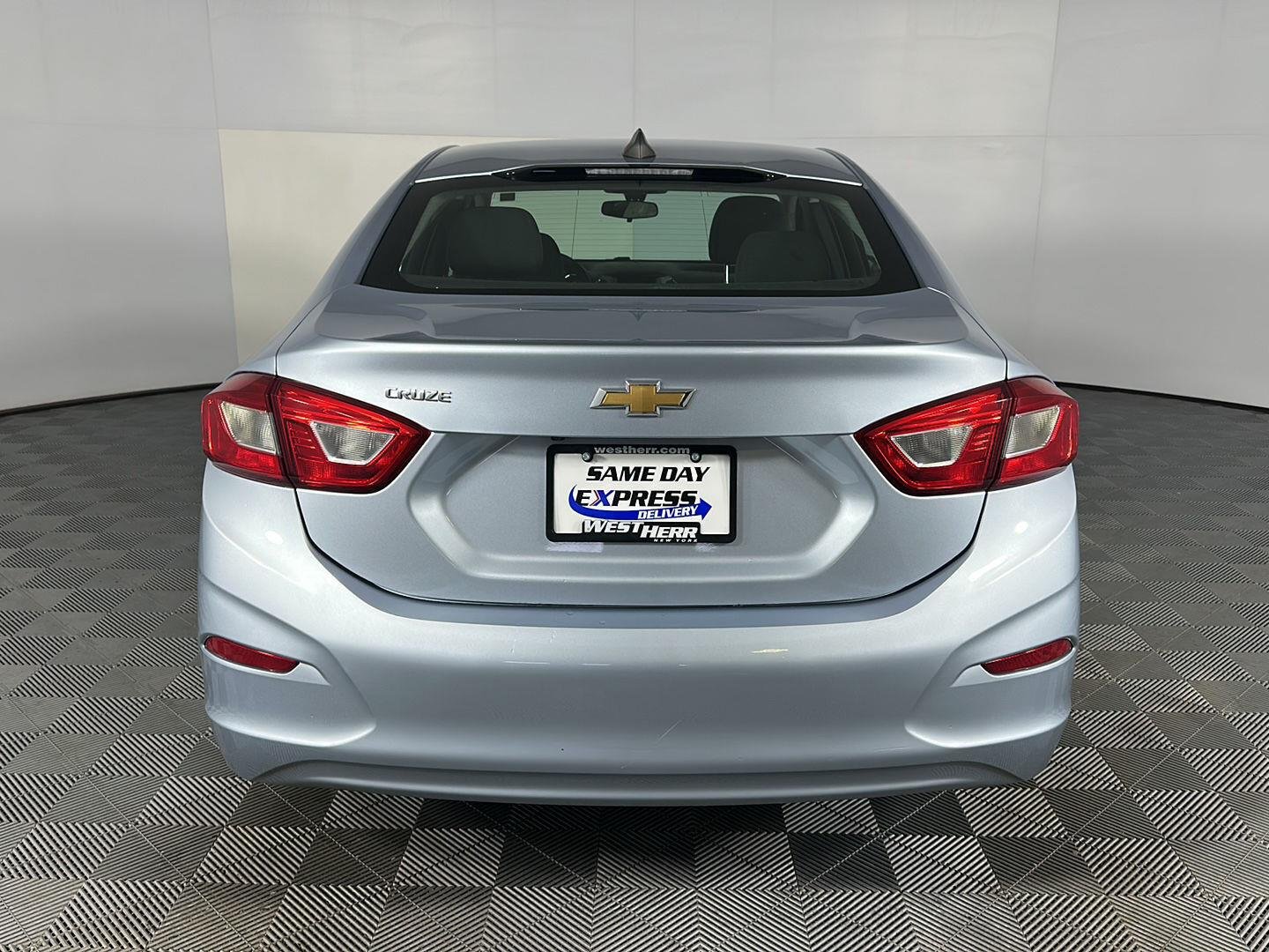 Used 2018 Arctic Blue Metallic Chevrolet LS image 21