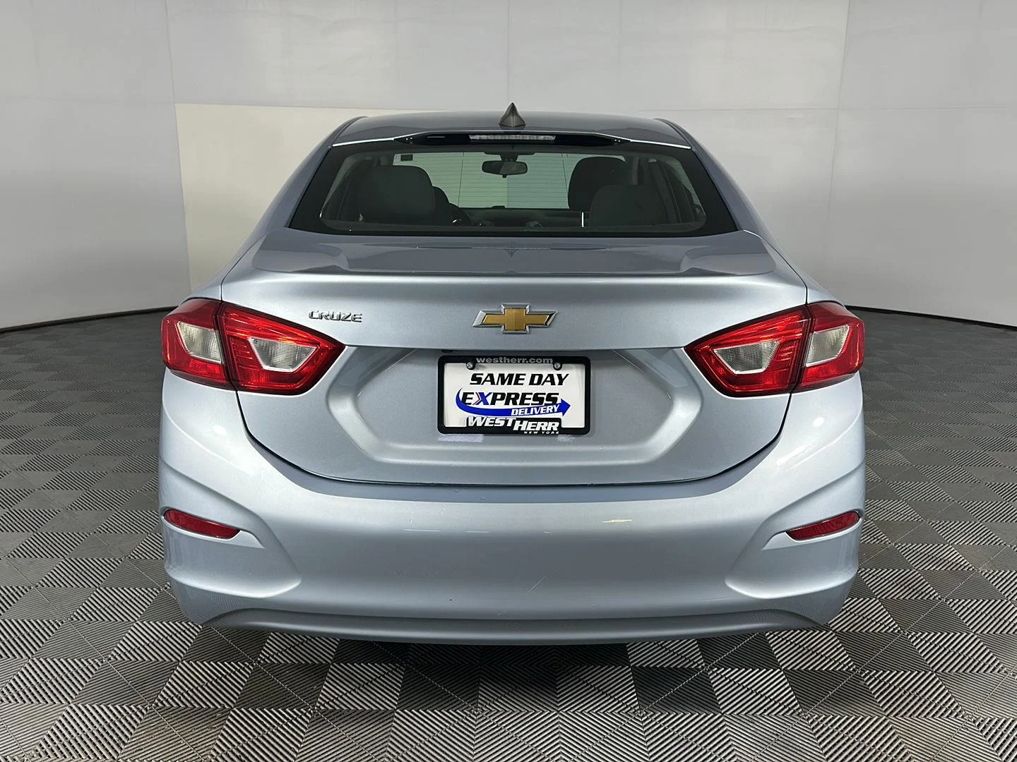 Used 2018 Arctic Blue Metallic Chevrolet LS image 21