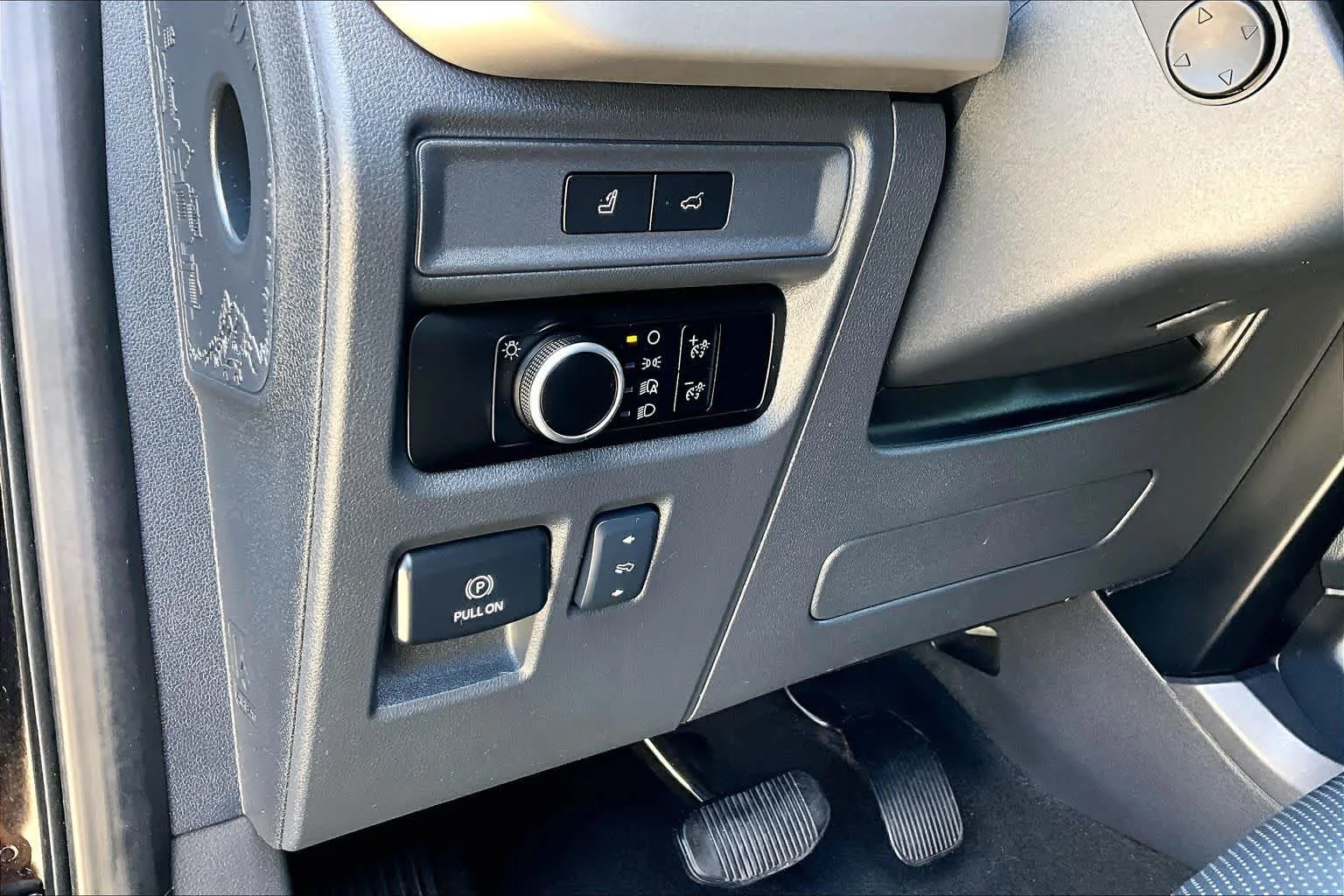 Certified Used 2024 Agate Black Metallic Ford XLT image 37