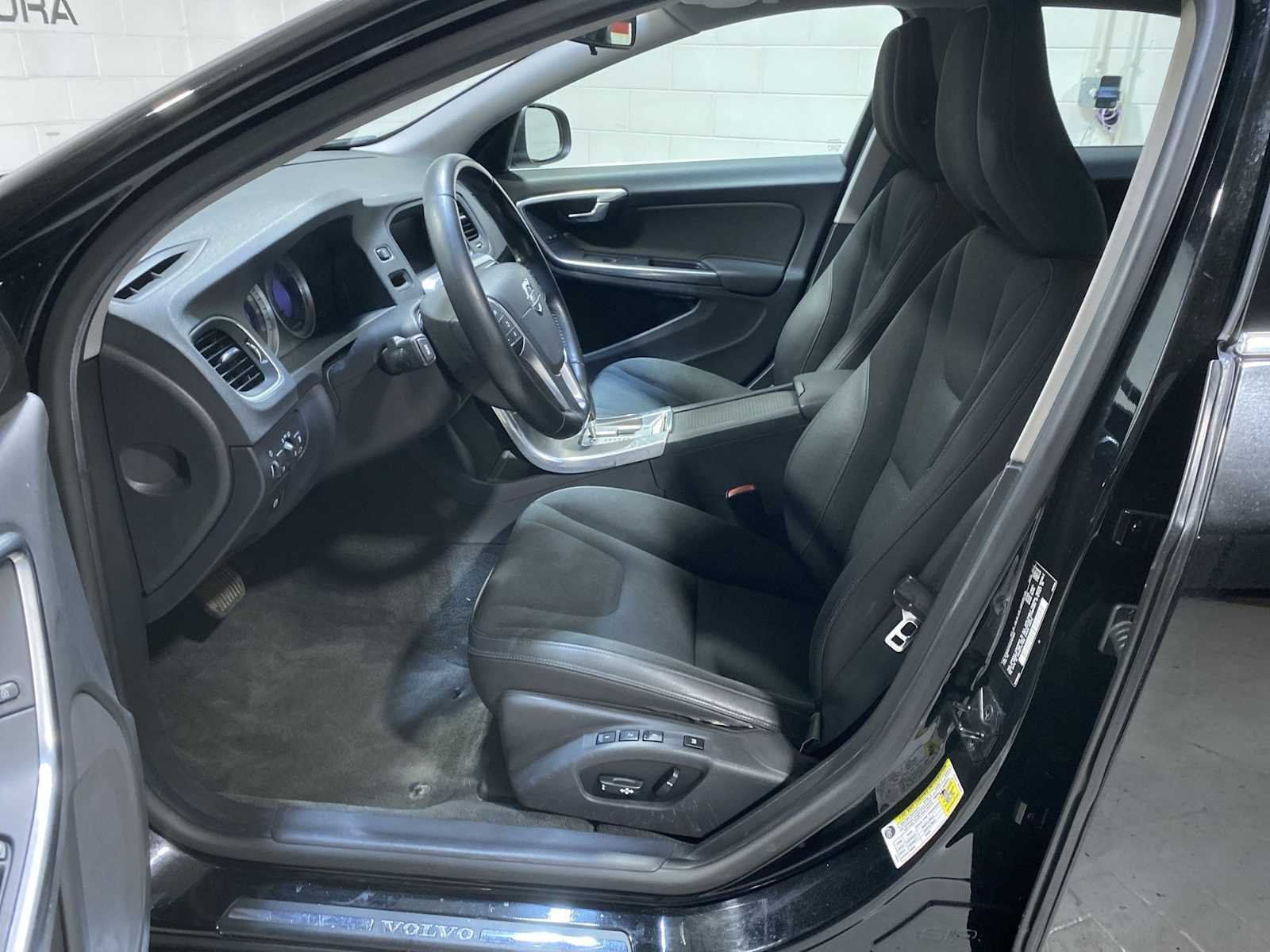 Used 2012 Volvo S60 T5 with VIN YV1622FS4C2124963 for sale in Verona, NJ