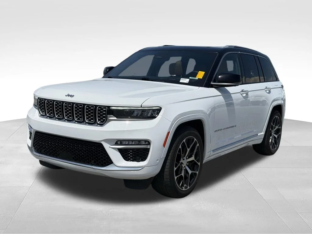 2023 Jeep Grand Cherokee Summit Reserve 4x4's photo