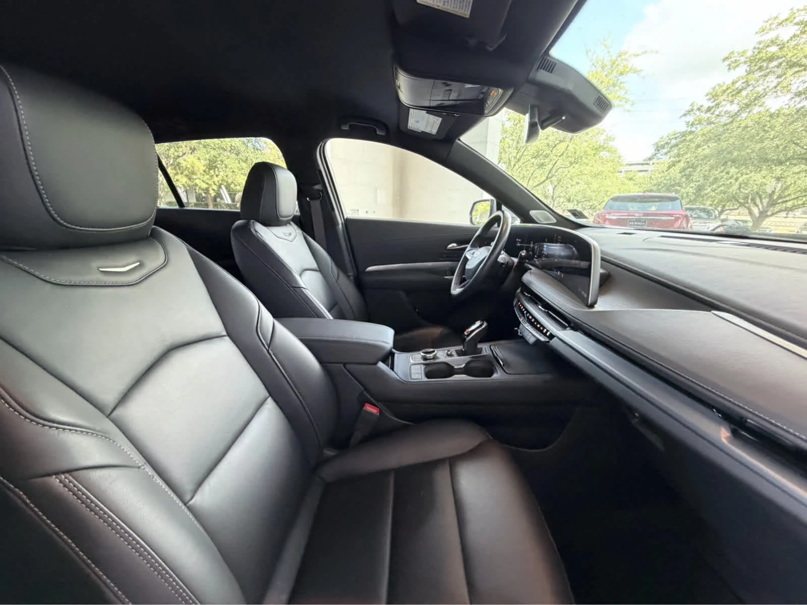 2024 Cadillac XT4 Premium Luxury - Photo 17