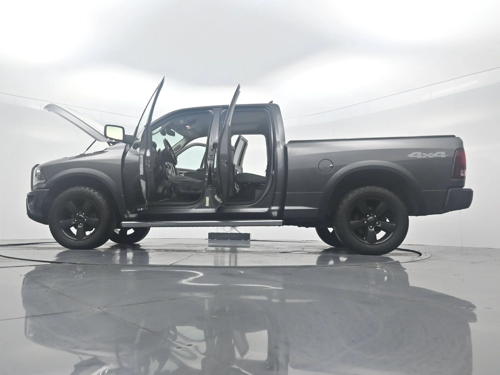 Used 2019 Gray Ram Warlock image 43