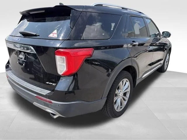 Used 2022 Black Ford Limited image 4