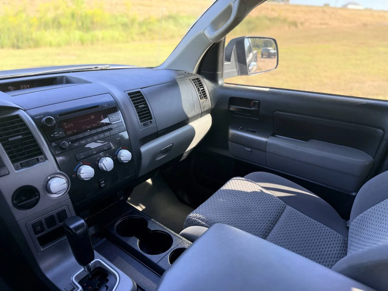 Used 2011 Gray Toyota Grade 4x2 4dr Double Cab Pickup SB (5.7L V8) image 20