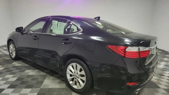 Used 2015 Silver Lexus 350 image 6