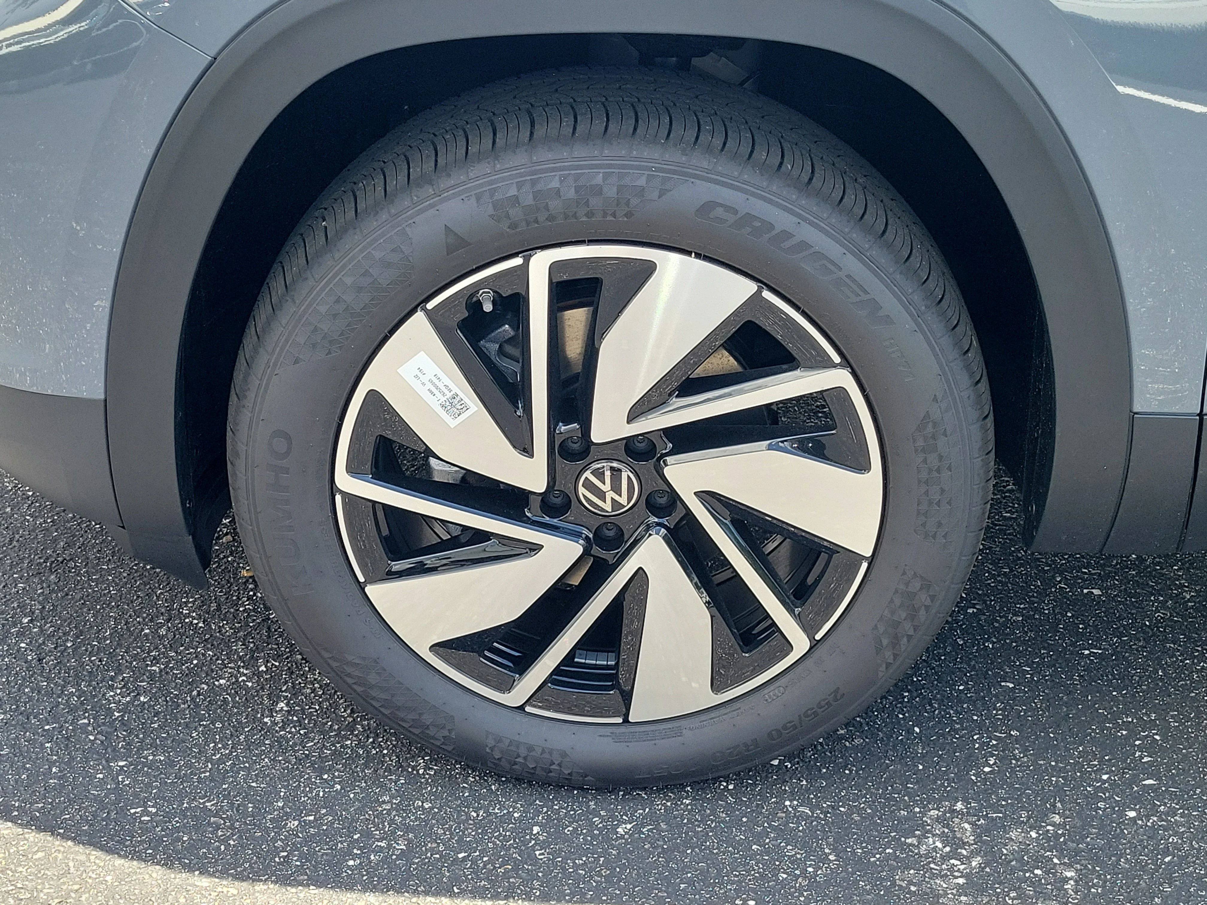 New 2026 Gray Volkswagen SE w/Technology image 30